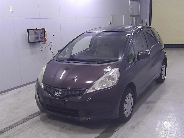 Used Honda FIT 2011 for sale.