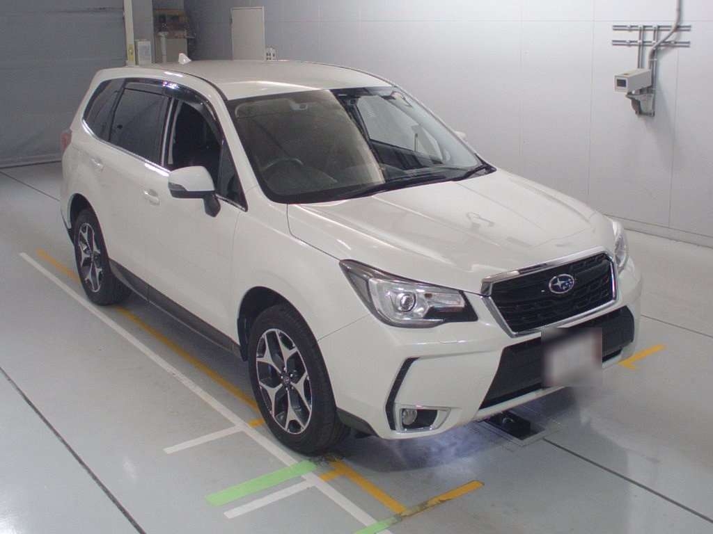 Used Subaru FORESTER 2017 for sale.