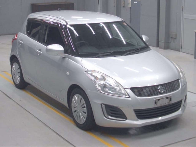 Used Suzuki SWIFT 2015 for sale.