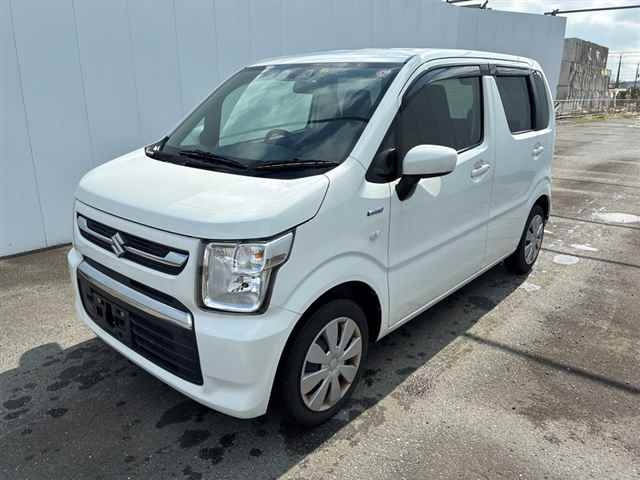 Used Suzuki WAGON R 2023 for sale.