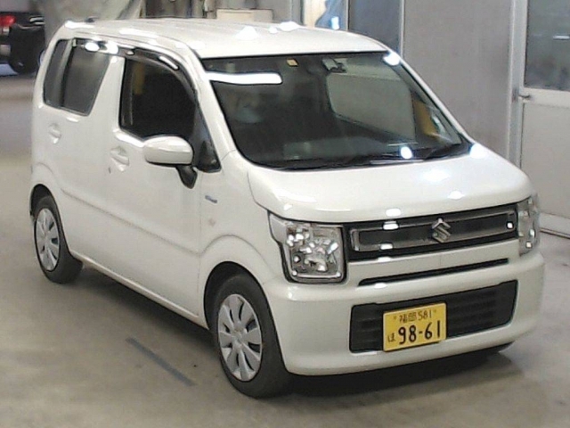 Used Suzuki WAGON R 2018 for sale.