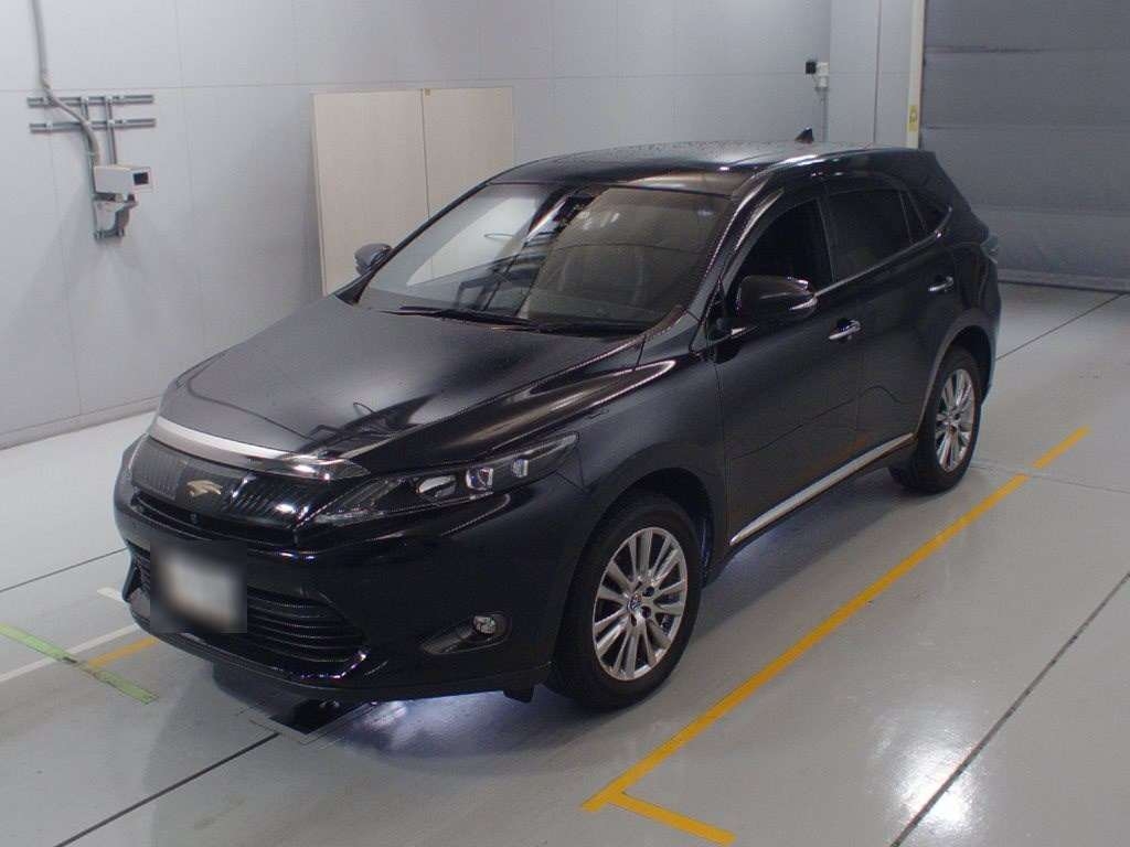 Used Toyota HARRIER 2017 for sale.