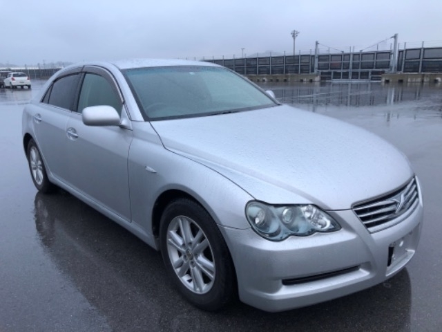 Used Toyota MARK X 2004 for sale.