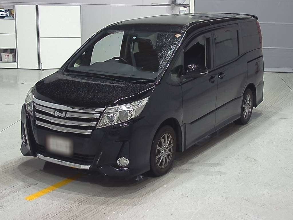 Used Toyota NOAH 2014 for sale.
