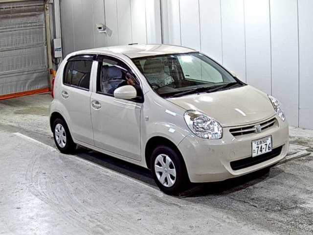 Used Toyota PASSO 2013 for sale.