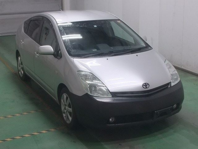 Used Toyota PRIUS 2005 for sale.