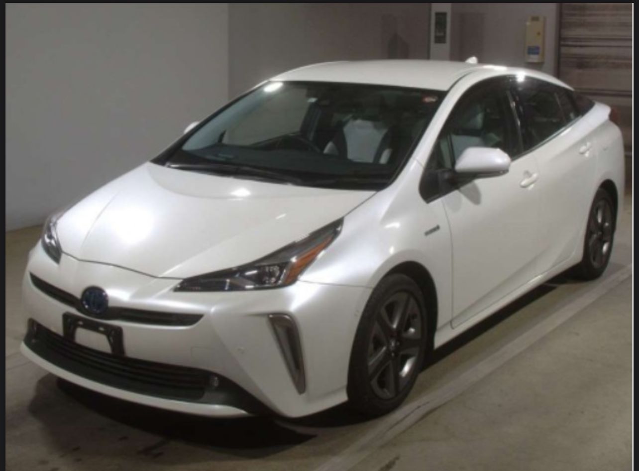 Used Toyota PRIUS 2019 for sale.