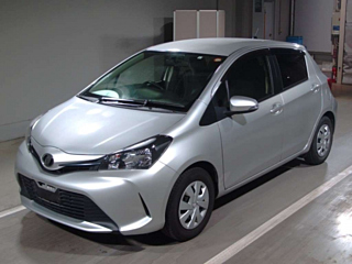 Used Toyota VITZ 2015 for sale.