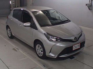 Used Toyota VITZ 2015 for sale.