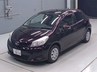 Used Toyota VITZ 2013 for sale.