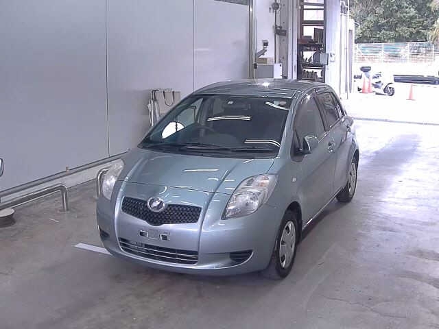 Used Toyota VITZ 2007 for sale.