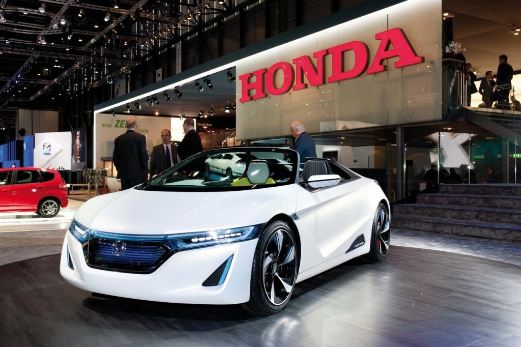 Honda's Move into Automobiles