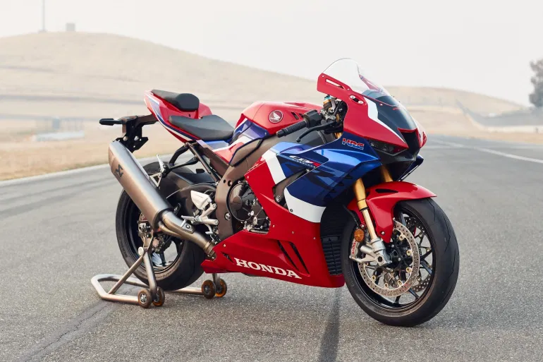 Honda CBR1000RR-R SP Price and Specifications in Pakistan