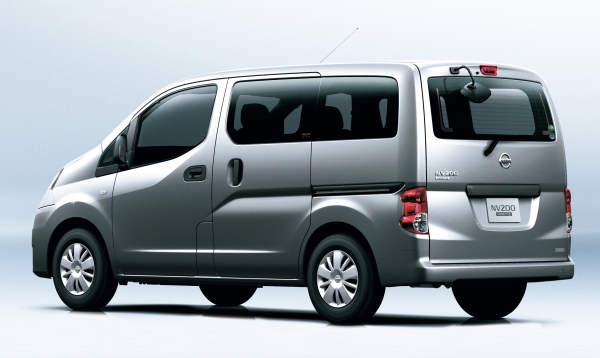 Nissan NV200 Price and specification in Pakistan